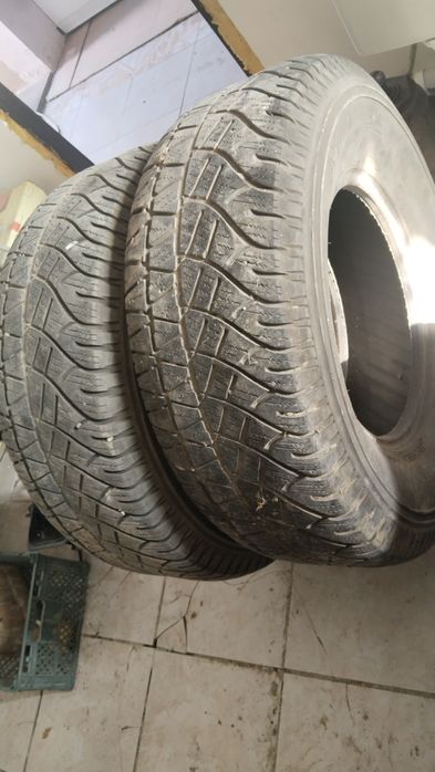 Шины на пикап 2шт