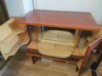 Bar de sufragerie cu polițe rabatabile și oglindă — mobilier retro