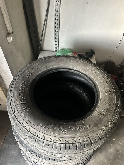 Maxxis at 225,65,17