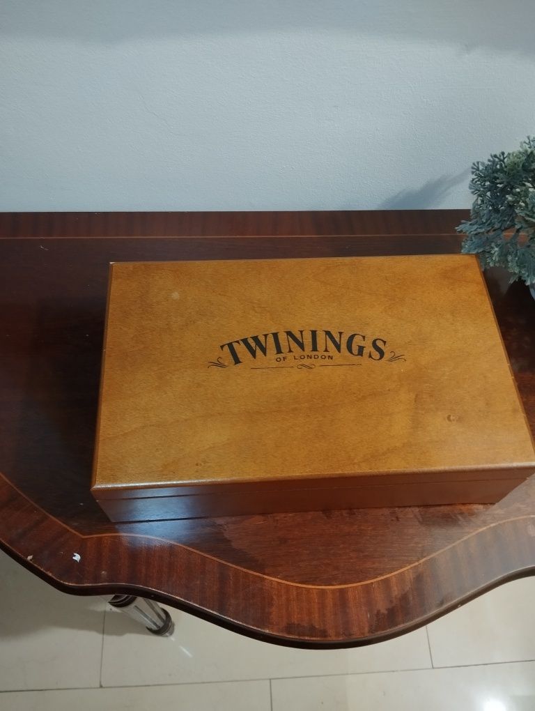 Кутия за чай twinings
