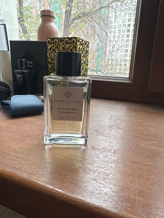 Essential perfumes bois imperial