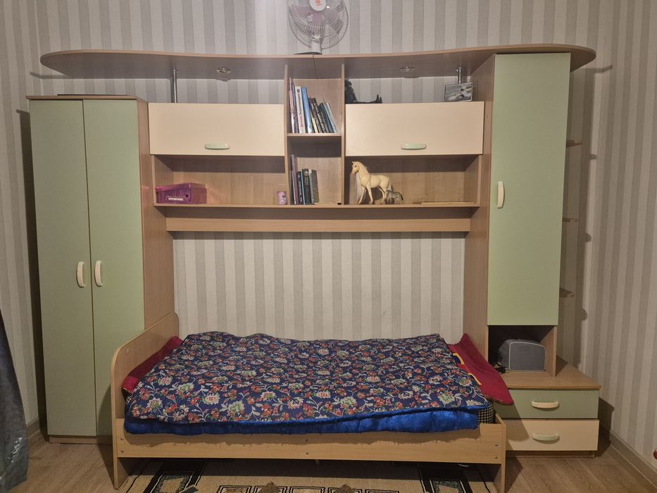 Спальная гарнитура для подростка