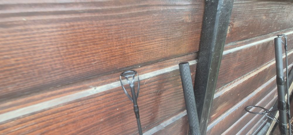 Se vând 2 lansete delphin orbit de 3,90 ,3.5lb in stare excelenta si 2