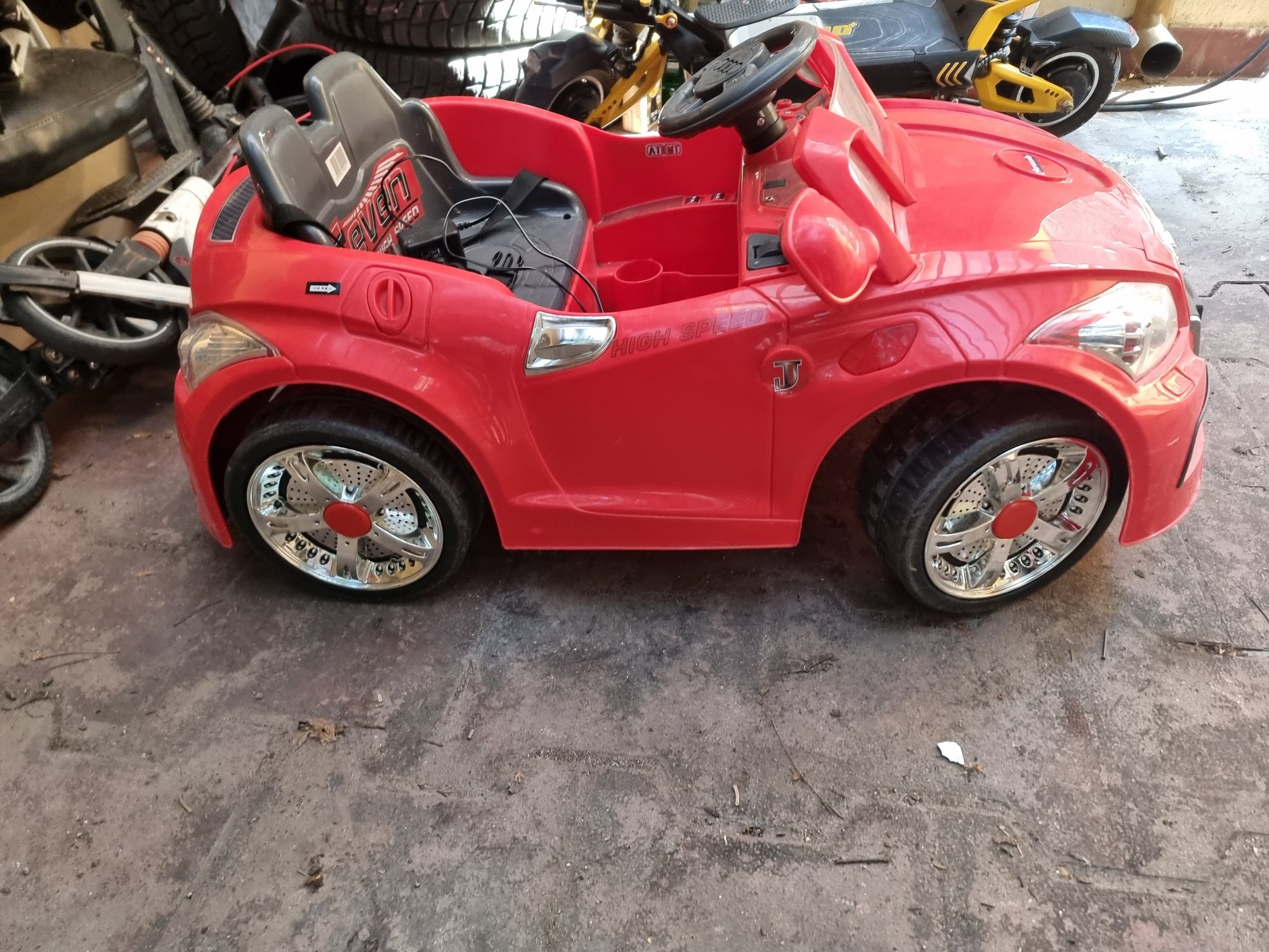 Електрическа кола Audi TT за деца