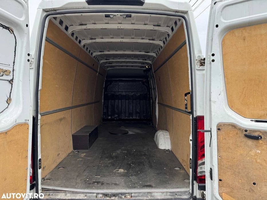 Debarasari mobila ridic moloz Transport marfa mobila mutari bagaje