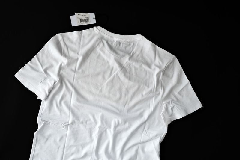 ПРОМО GUESS- M и XL -Оригинална мъжка бяла тениска