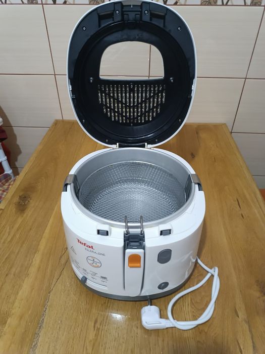 Friteuză electrică