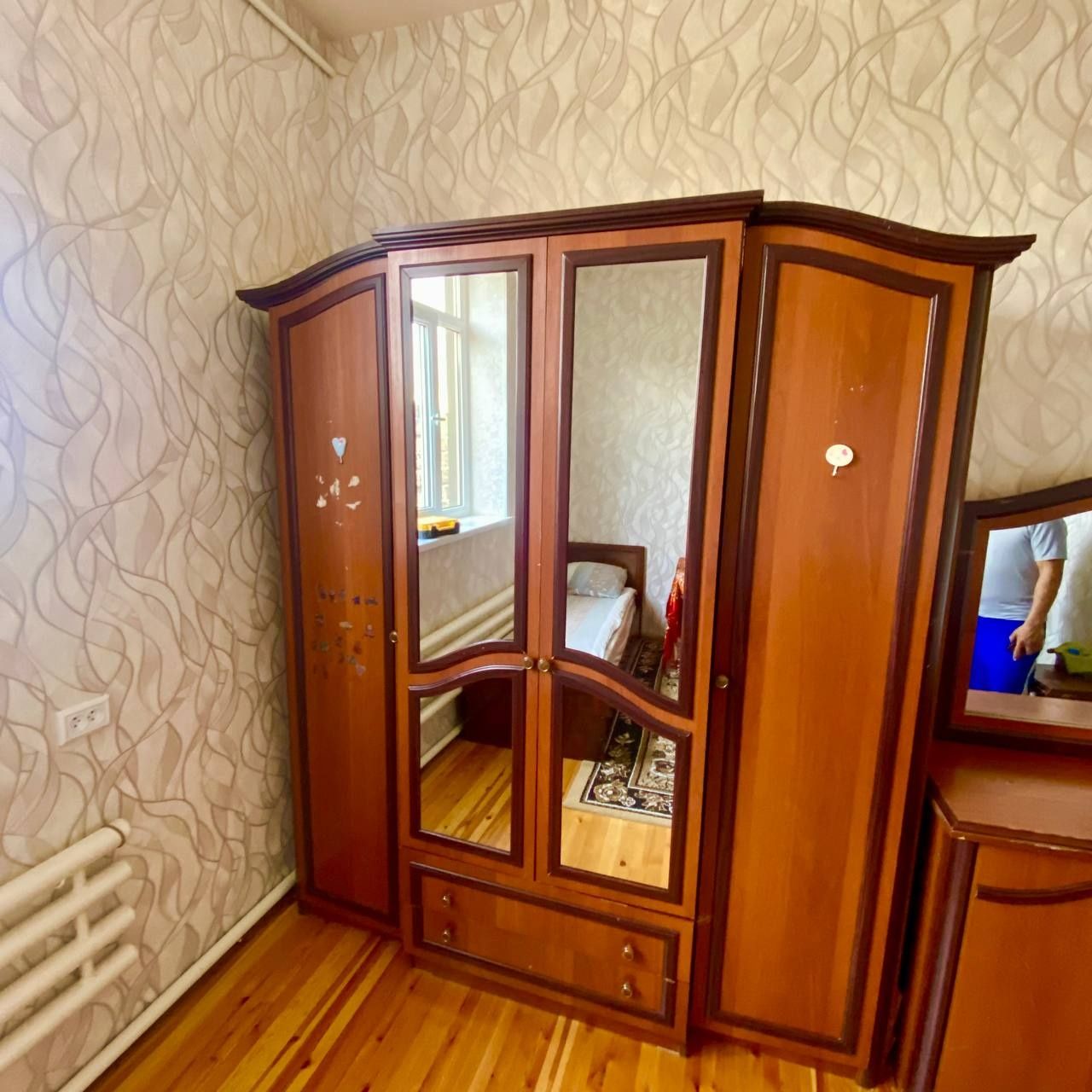 Спальный гарнитур сотилади