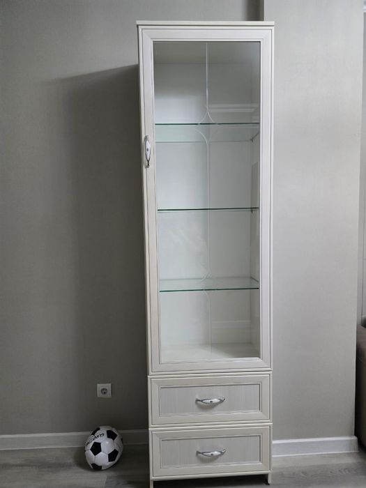 Продам б/у шкафы гостиной не дорого