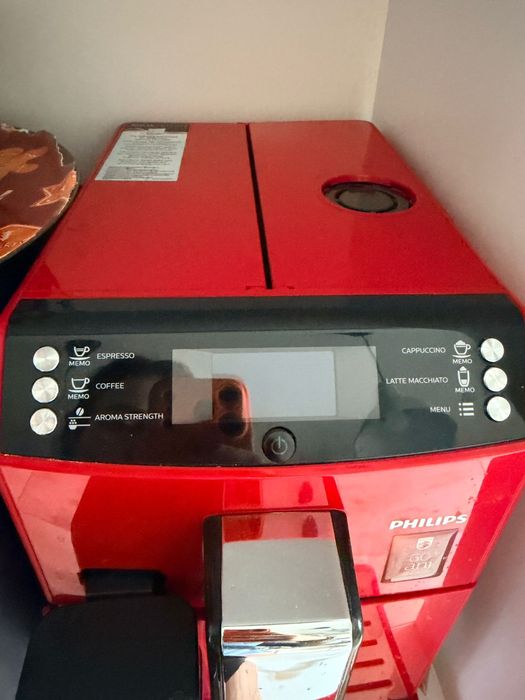 Expresor de cafea Philips cu boabe!