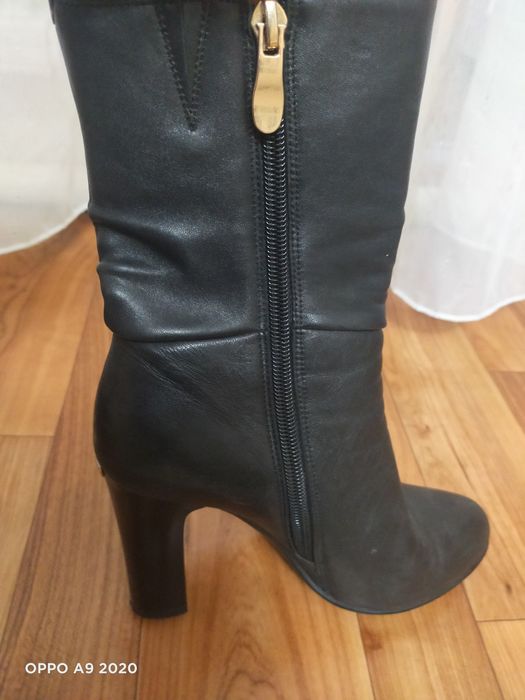 Сапоги осенние из натуральной кожи на каблуках