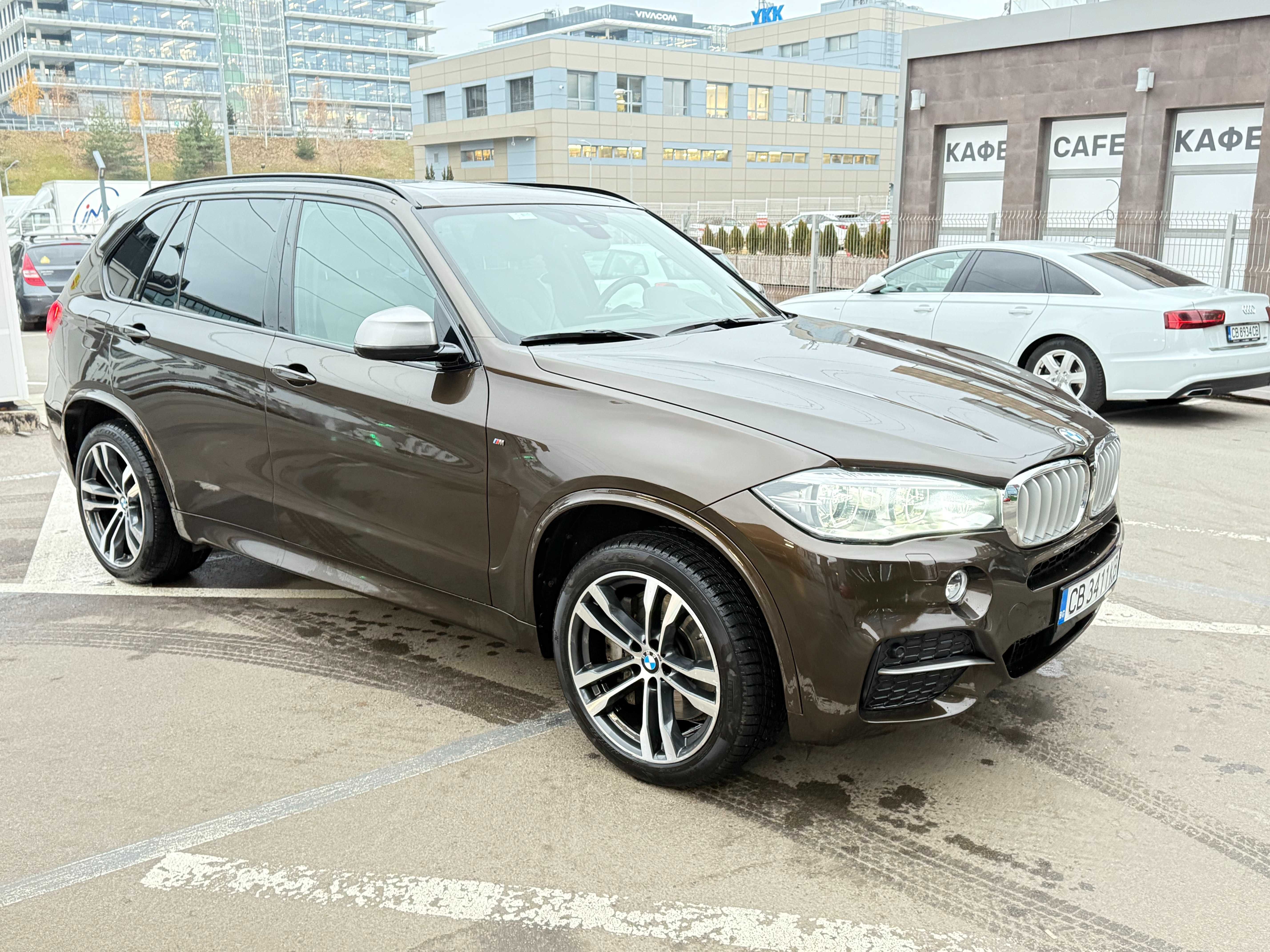 BMW X5 M50d ТОП оборудване и състояние!
