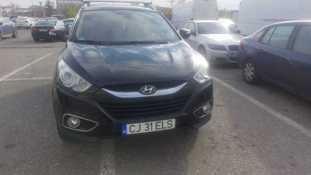 Vând Hyundai IX35