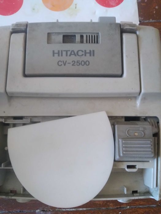 Прохусмукачка Хитачи CV - 2500 за части или ремонт