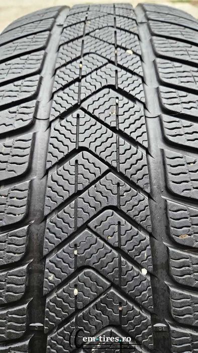 SET 2 Anvelope Iarna 265/50 R19 PIRELLI Scorpion Winter 110H - Runflat