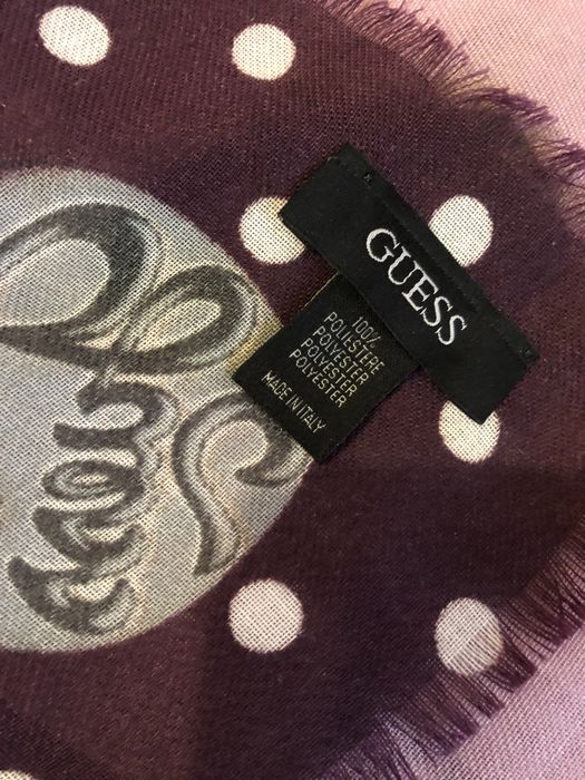 Дамски шал Guess
