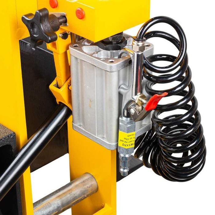 Пневмо-хидравлична преса 40 тона JCB