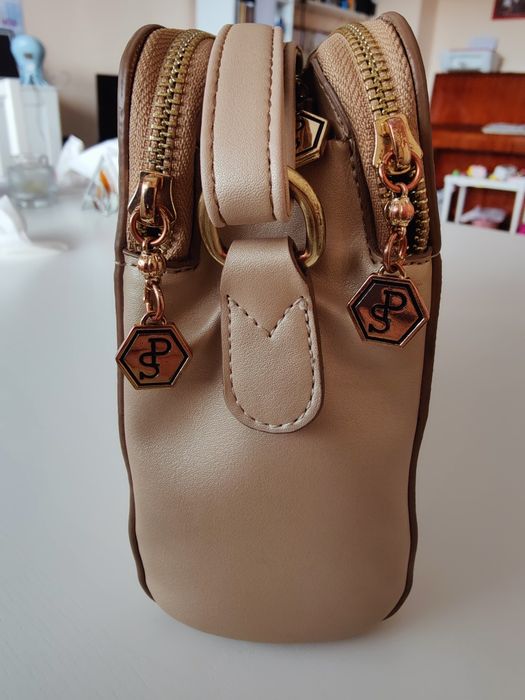 Дамска.    чанта