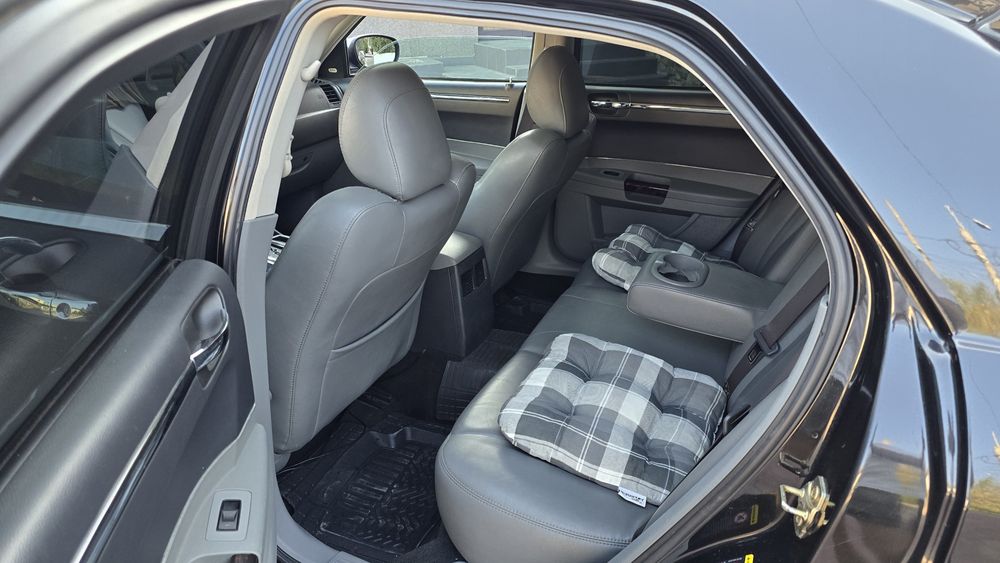 Chrysler 300c Negru