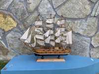 Англикски макетен кораб фрегата боен кораб