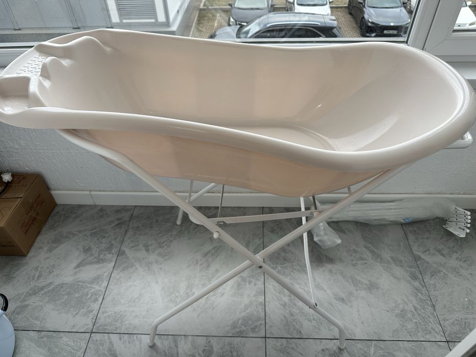 Детская ванна на ножках