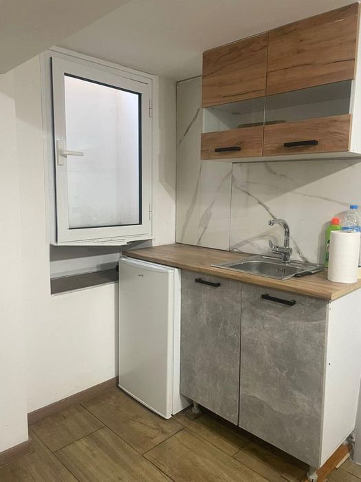 Дава се под наем Едностаен апартамент в София, Център - 22 кв.м за 306 € - Снимка #1