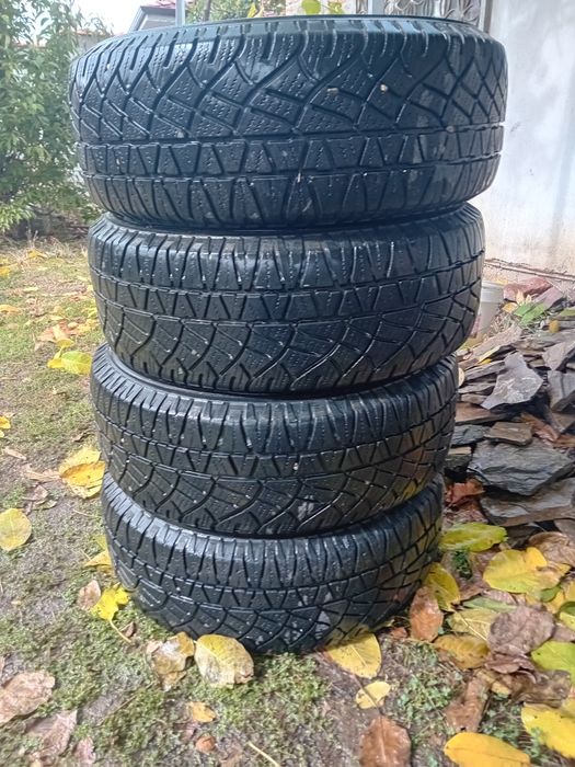 Зимни гуми джип 235/65 R16