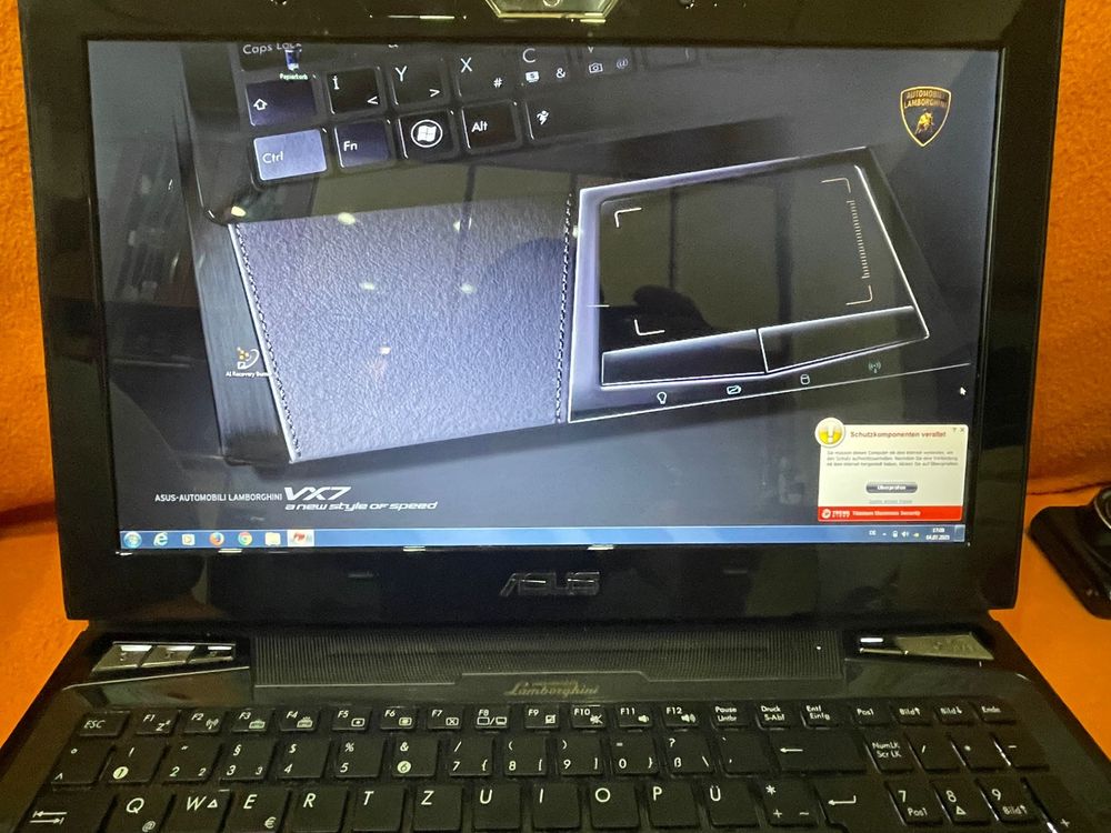 Vând Asus lamborghini vx7