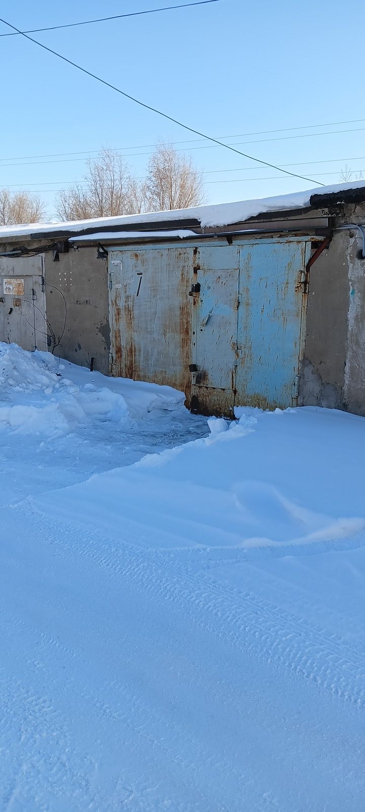 Продаётся гараж 14 общество.