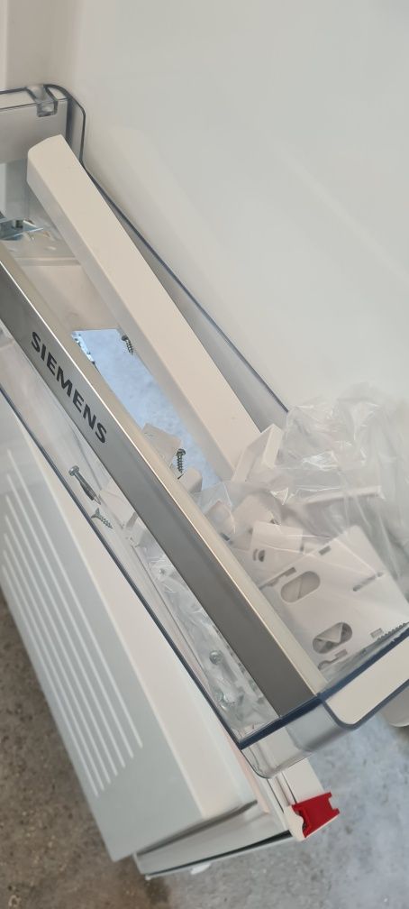 Топ хладилник за вграждане Siemens KI87SAD40 /03