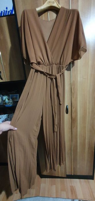 Salopetă (mărime universală)