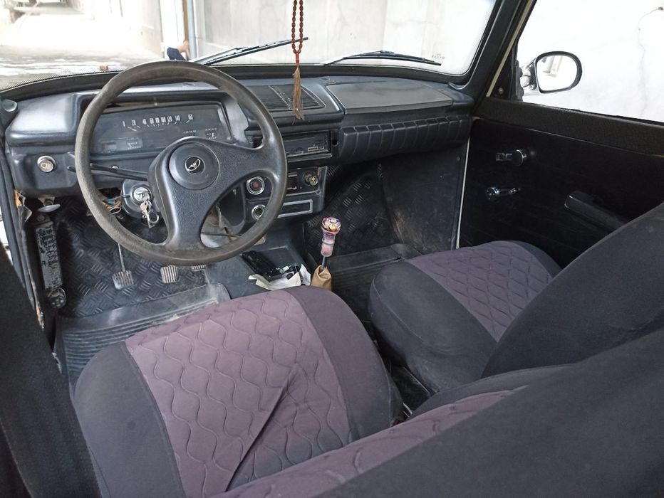 Maskvich 412 sotiladi