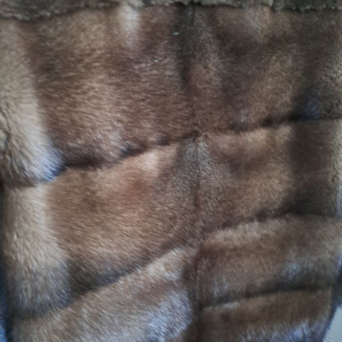 Продам натуральную норковую шубу 44 размер