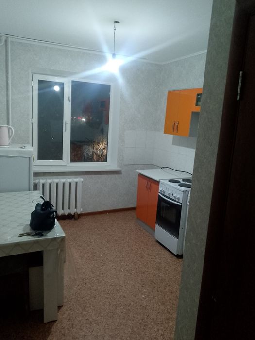 Сдам 2комн квартиру 1000 мелочей