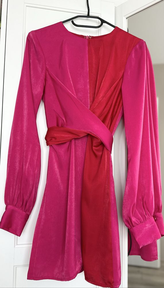 REVOLVE Lotta Dress in Fuchsia House of Harlow 1960