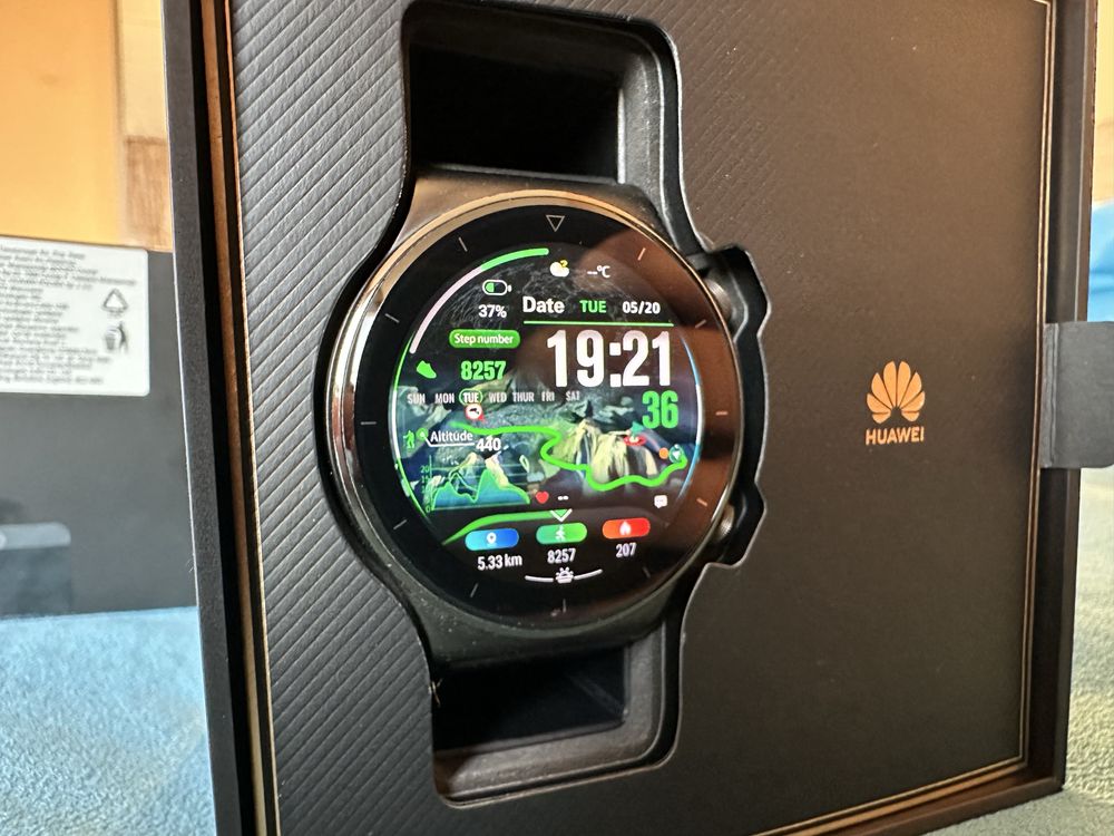 Часовник Huawei GT 2 pro
