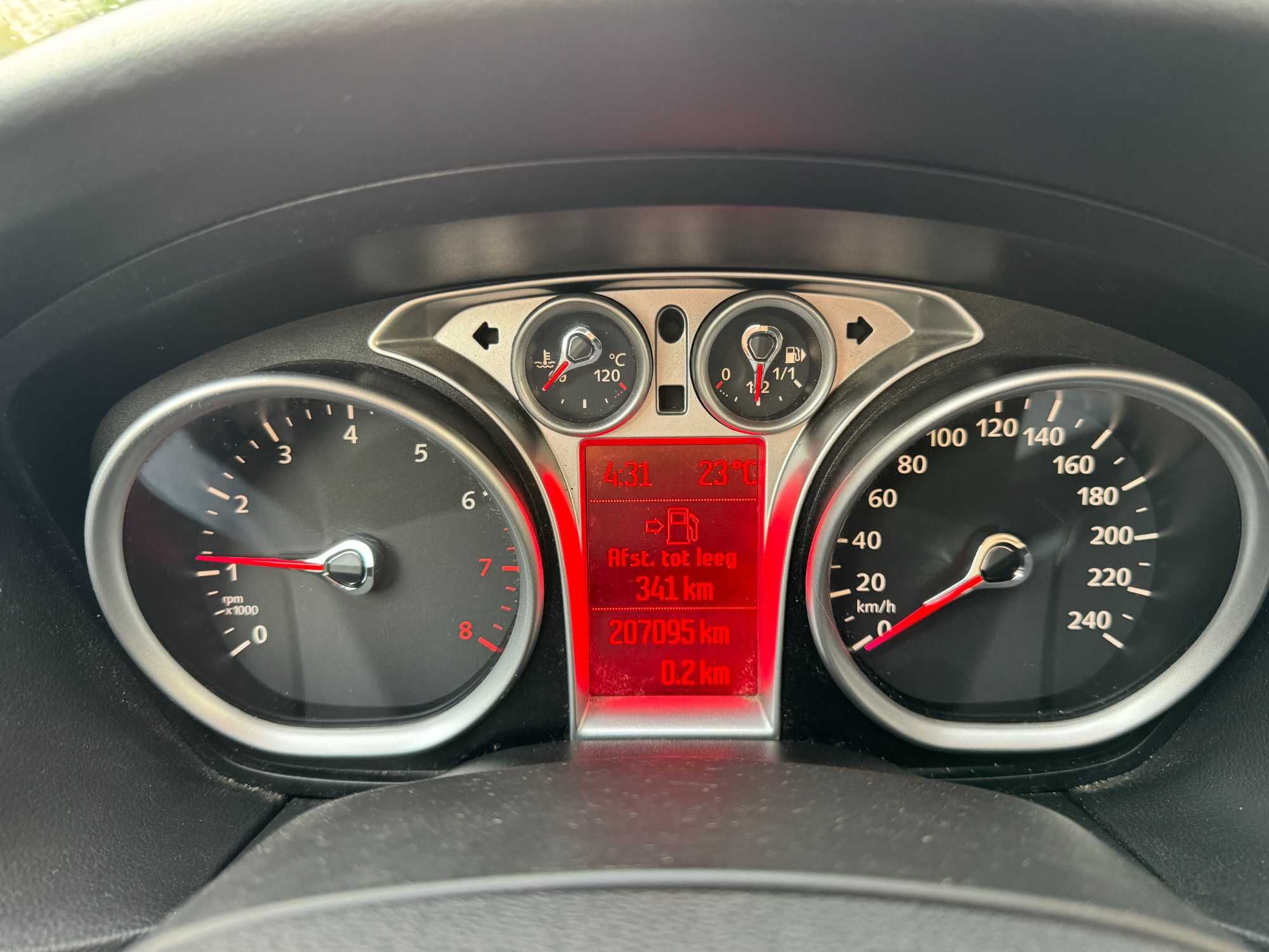 Ford  Focus  1.8I