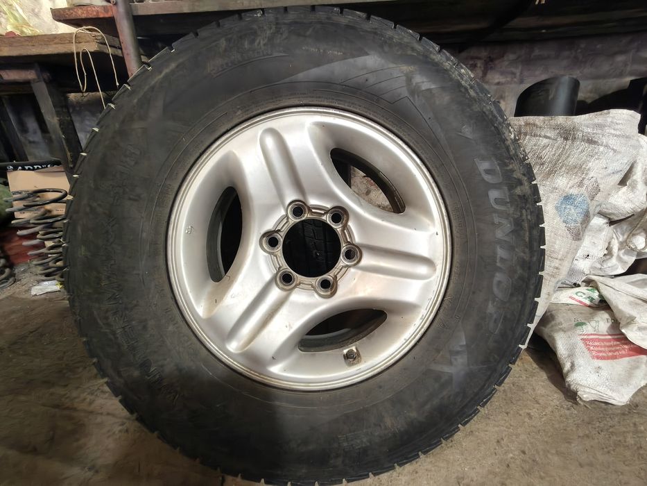 Зимние шины Dunlop Winter Maxx SJ8 265/70 R16 112R