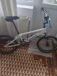 De vânzare bicicleta
