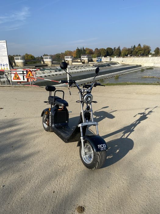 Scuter electric ca nou