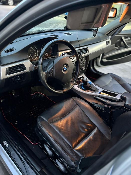 Vând BMW e91 motor făcut de la 0