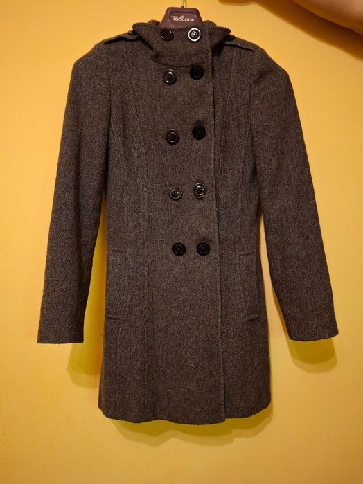 Палто в сив цвят