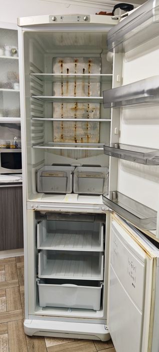 Холодильник Аристон б/у