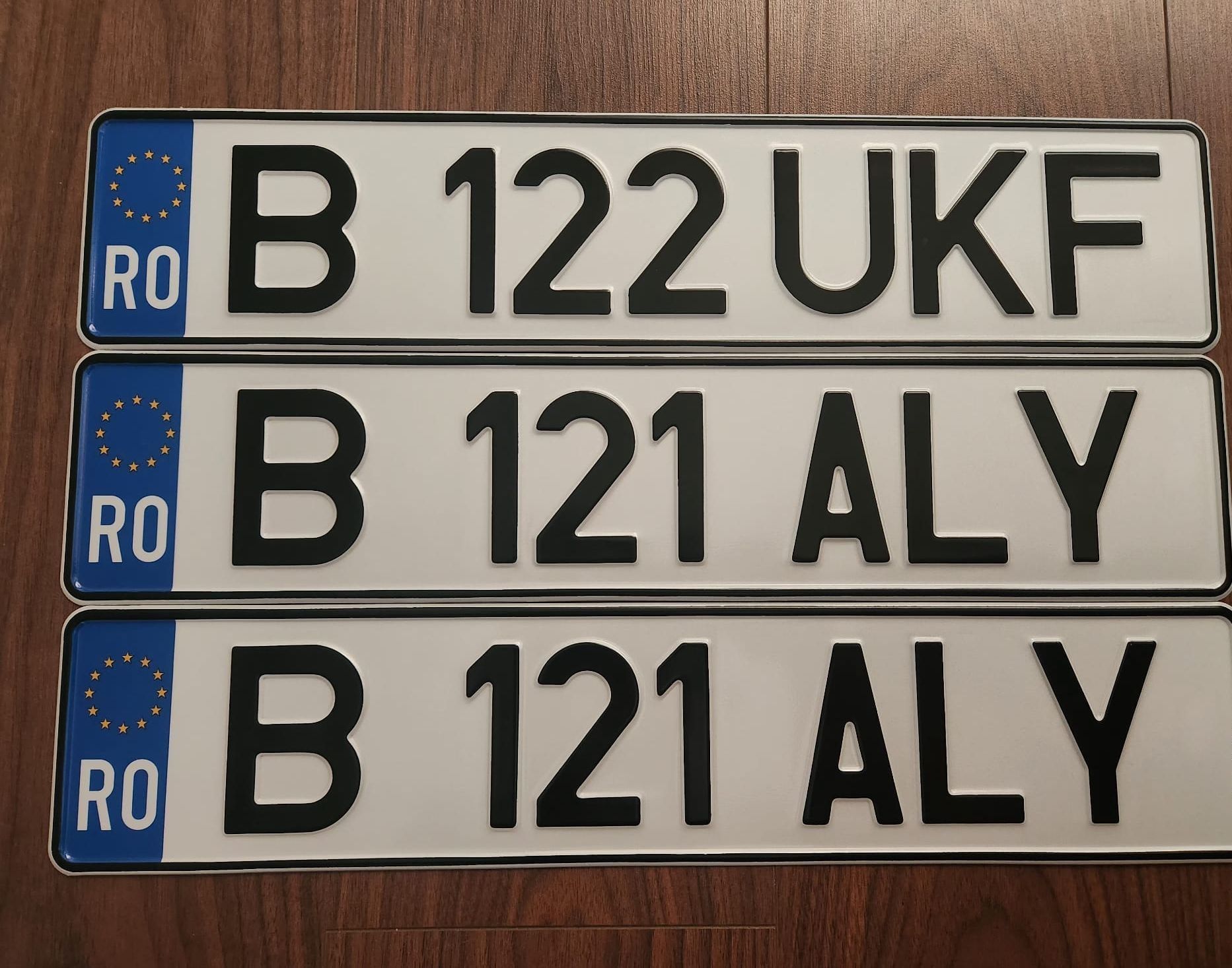Numere auto ornamentale