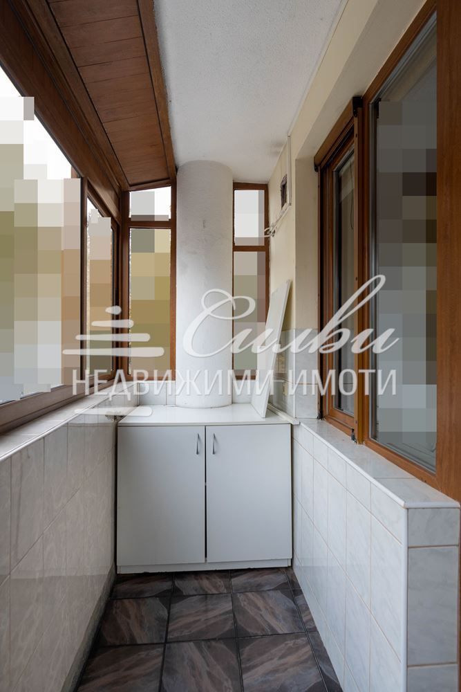 Продава се Тристаен апартамент в Шумен, Център - 90 кв.м за 1389 €/кв.м - Снимка #3