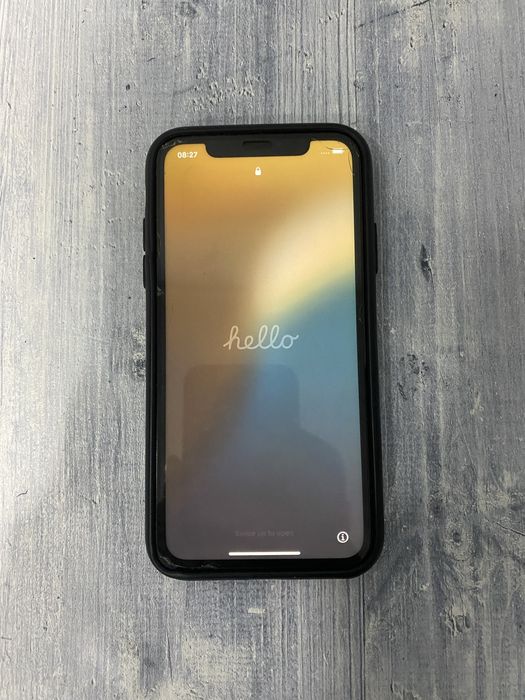 iPhone 11 черный