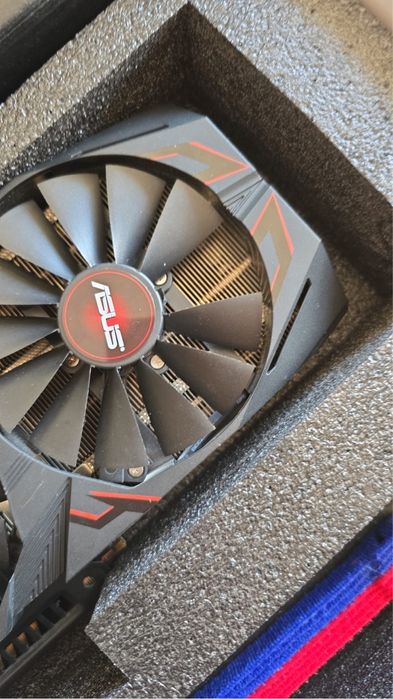 Asus GTX 1070 Ti Cerberus