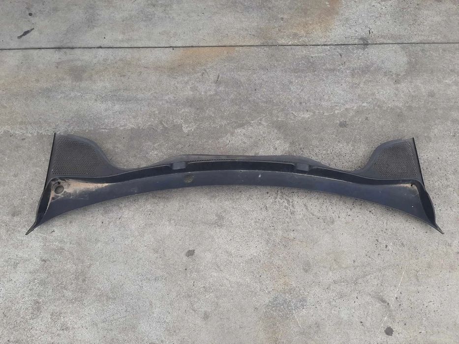 grila stergator parbriz  vw polo 6r cross 2017  1.4 tdi cus  6r1819415c