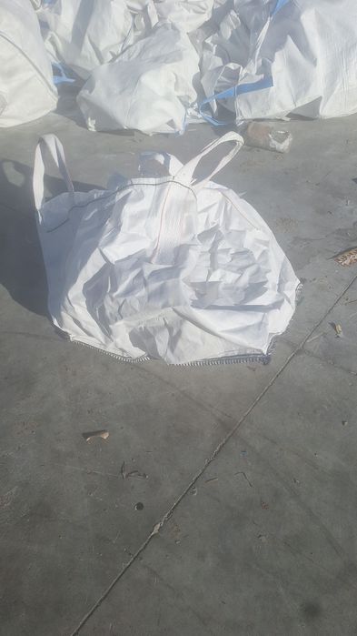 Vand saci big bag înălțime 75 cm lățime 95 cm