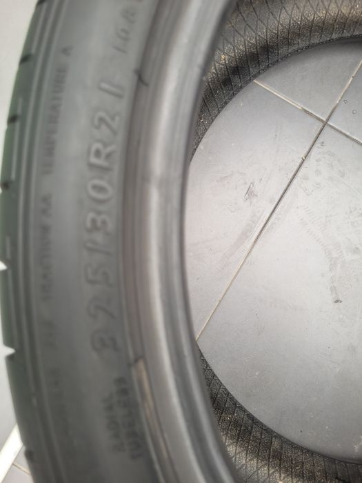 325 30 21 Anvelope de vară Dunlop Runflat